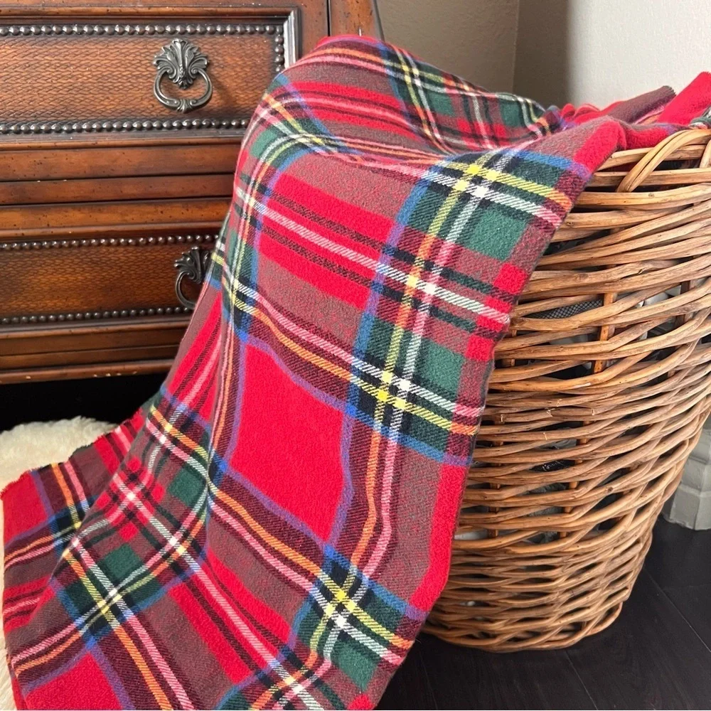 Nido Notte Italia Oversized Throw Blanket Made In Italy Cotton Blend 86”x86”.